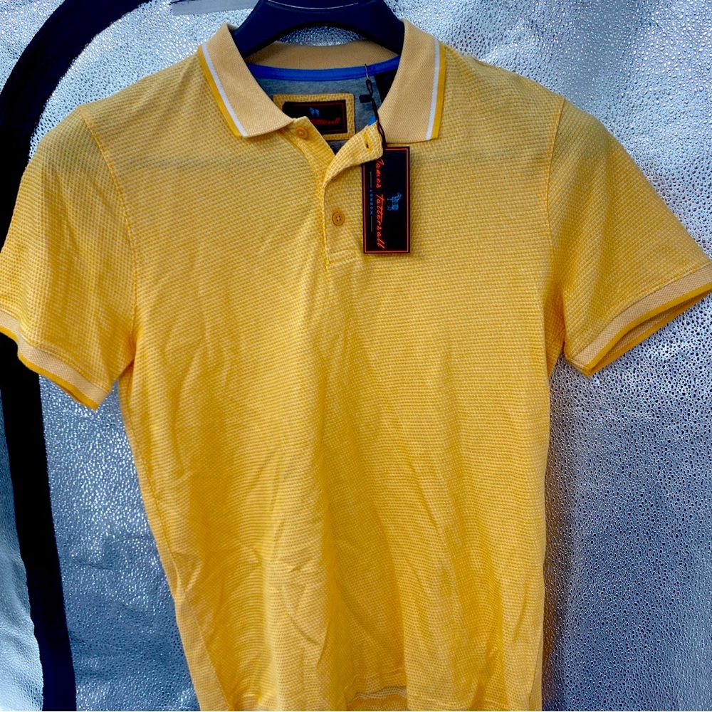 James Tattersall Men's Salmon Pink Textured Short Sleeve Polo Shirt Size small.